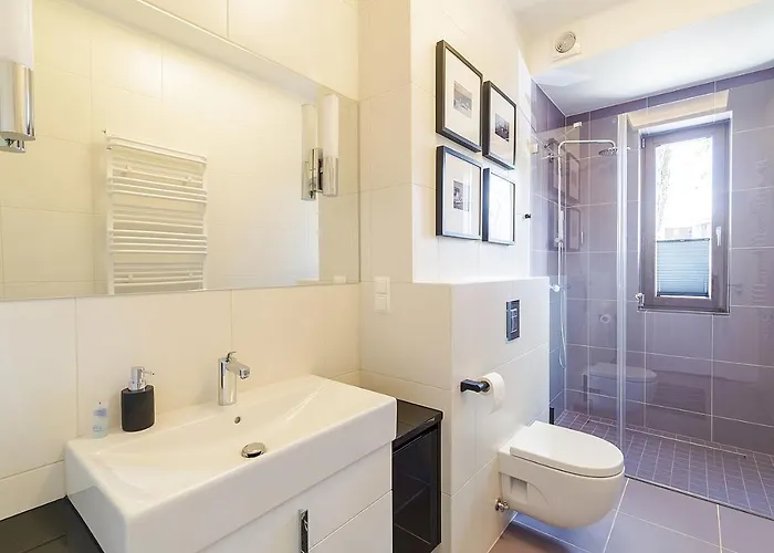 Executive With Sauna By Grand